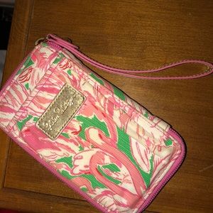 Lilly Pulitzer Smartphone Wristlet